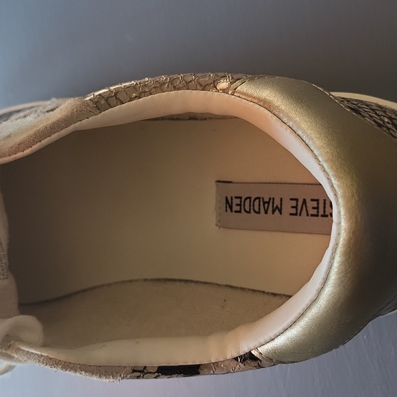 Steve Madden leather NWOT WO's Size 9M - Picture 4 of 10